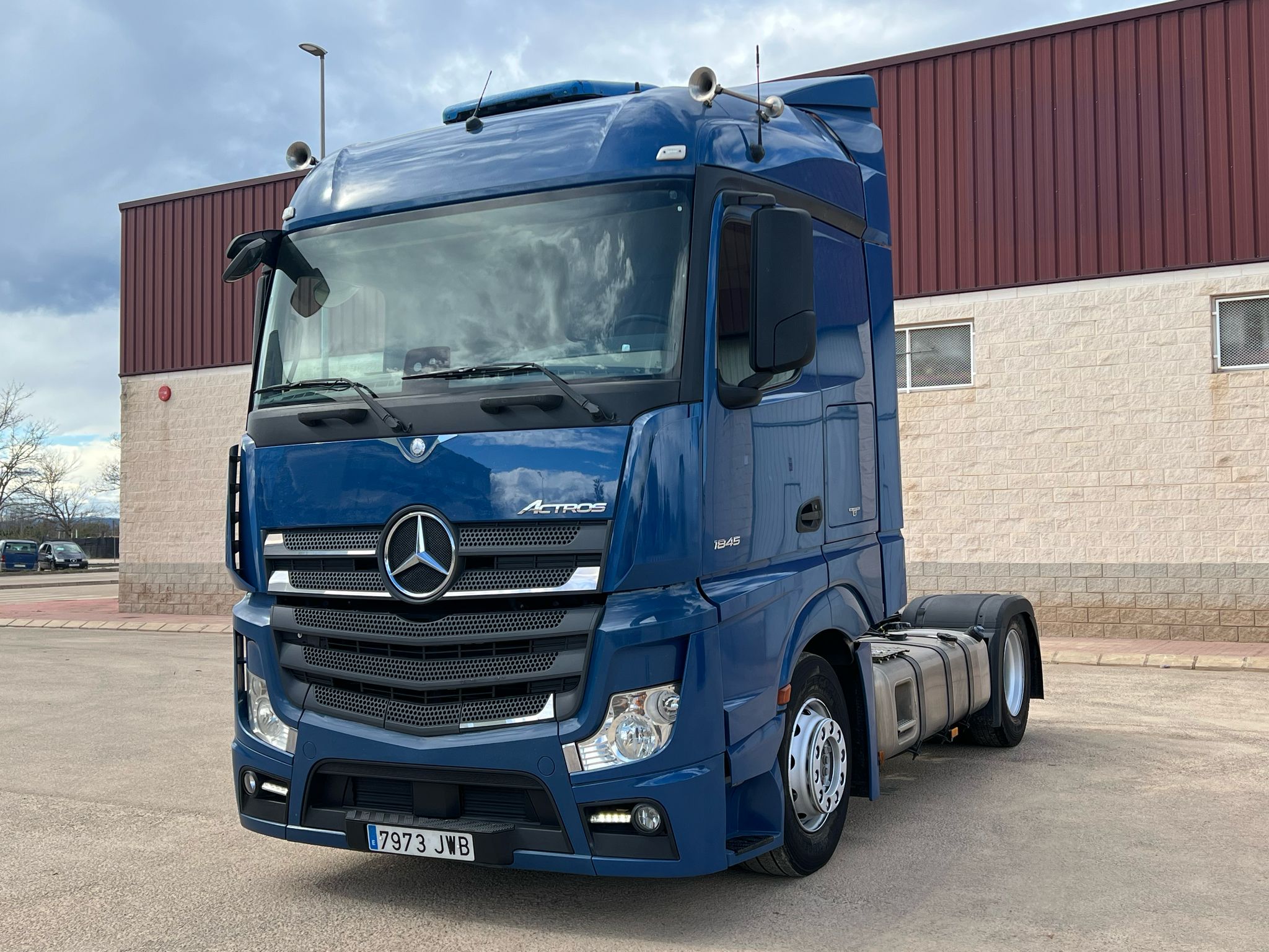 CABEZA TRACTORA MERCEDES ACTROS 1845 LS