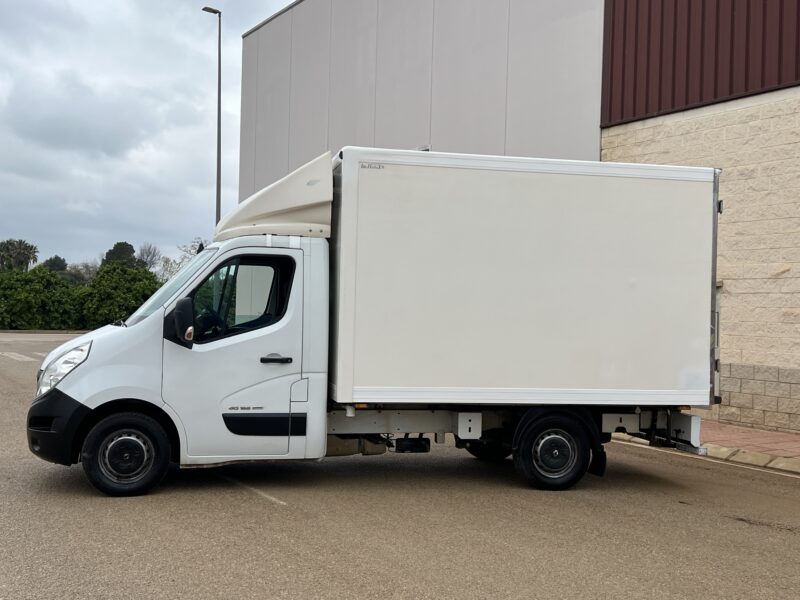 CAMION RIGIDO 4X2 RENAULT MASTER CAJA FRIGORIFICA - Imagen 5