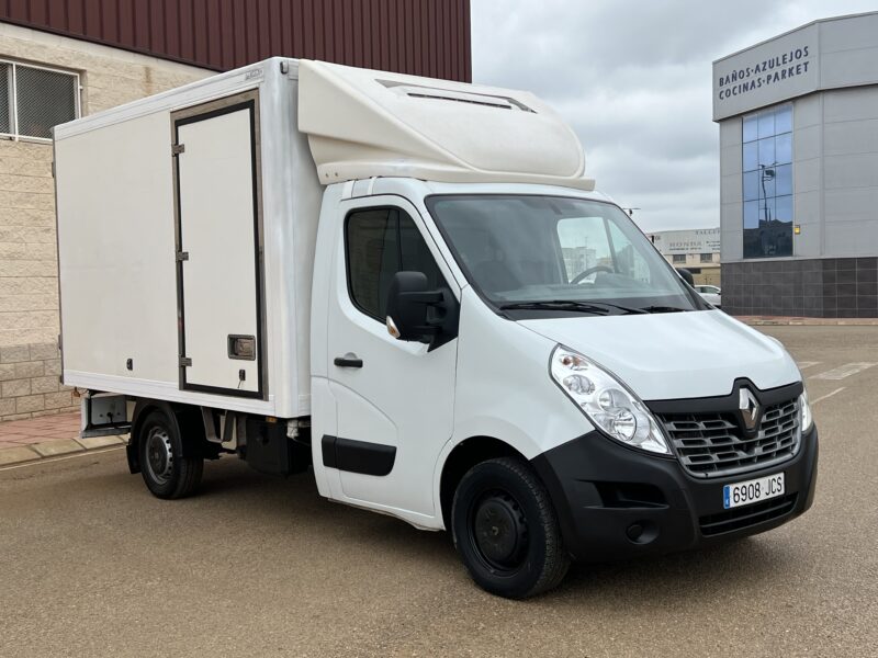 CAMION RIGIDO 4X2 RENAULT MASTER CAJA FRIGORIFICA - Imagen 8