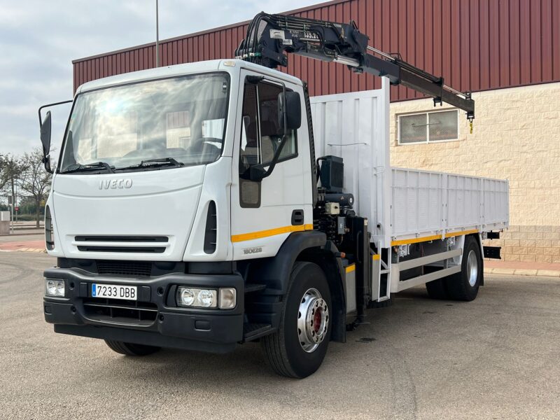 CAMION RIGIDO 4X2 IVECO EUROCARGO CON GRUA ATLAS 135.A2 - Imagen 5
