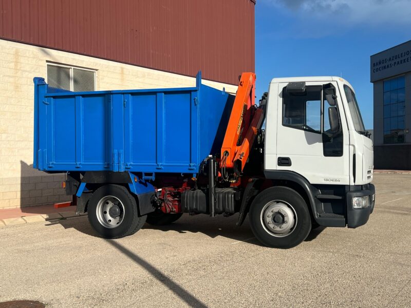 CAMION IVECO EUROCARGO BASCULANTE Y GRUA PALFINGER PK8500 - Imagen 10