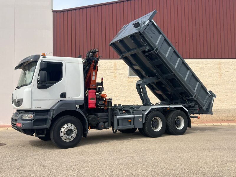 CAMION RENAULT KERAX 6X4 BASCULANTE Y GRUA - Imagen 9