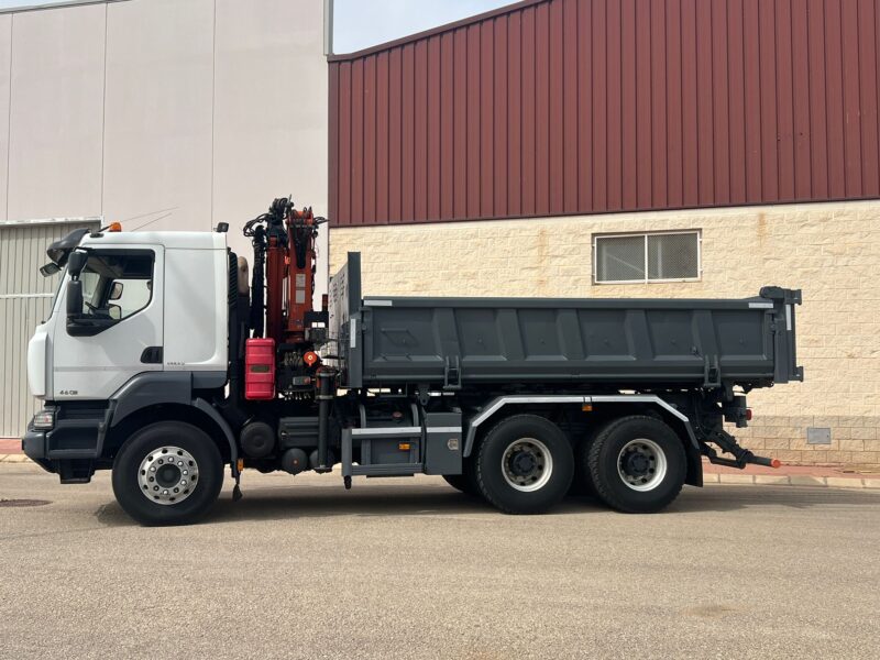 CAMION RENAULT KERAX 6X4 BASCULANTE Y GRUA - Imagen 10