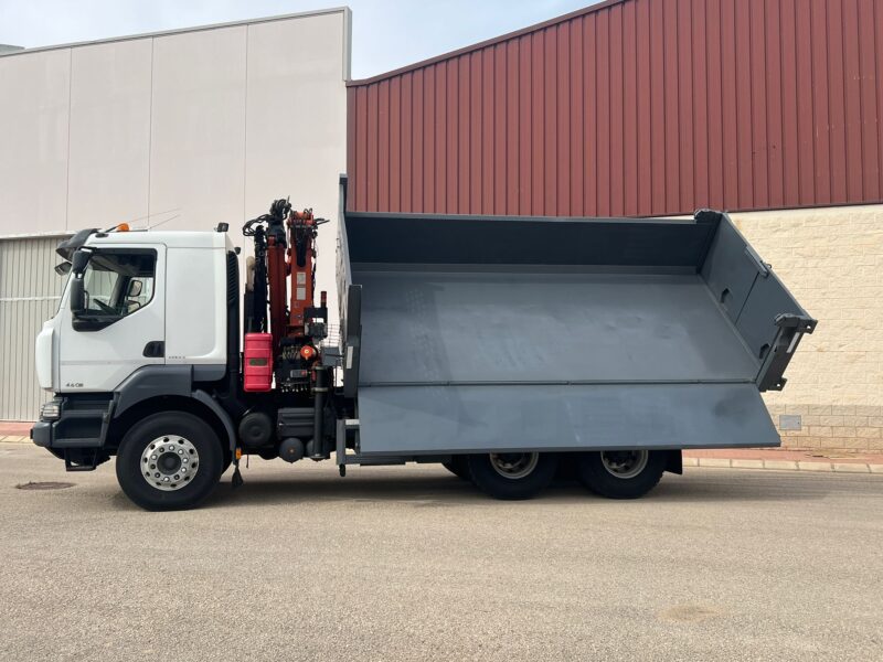 CAMION RENAULT KERAX 6X4 BASCULANTE Y GRUA - Imagen 29