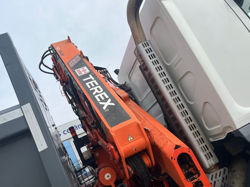 CAMION RENAULT KERAX 6X4 BASCULANTE Y GRUA - Imagen 32
