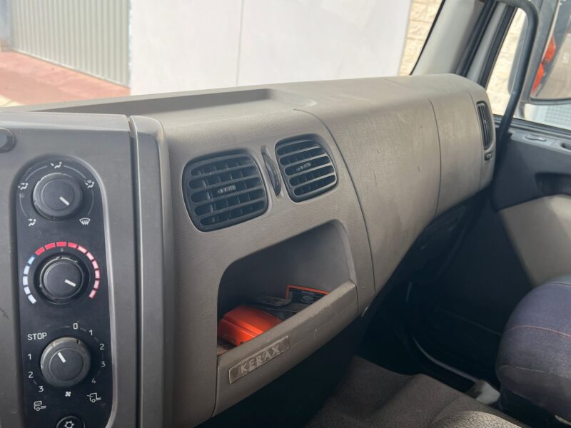 CAMION RENAULT KERAX 6X4 BASCULANTE Y GRUA - Imagen 66