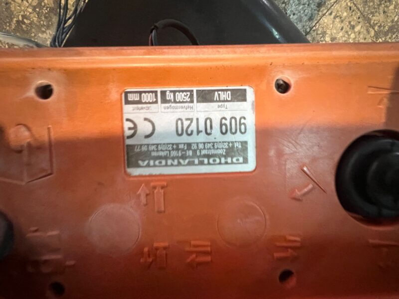 PUERTA ELEVADORA DHOLLANDIA DHLV DE 2500 KILOS - Imagen 7