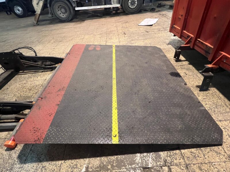 PUERTA ELEVADORA DHOLLANDIA DHLV DE 2500 KILOS - Imagen 8