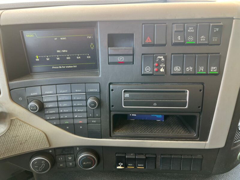 VOLVO FM500 SISTEMA GANCHO PORTACONTENEDORES - Imagen 19