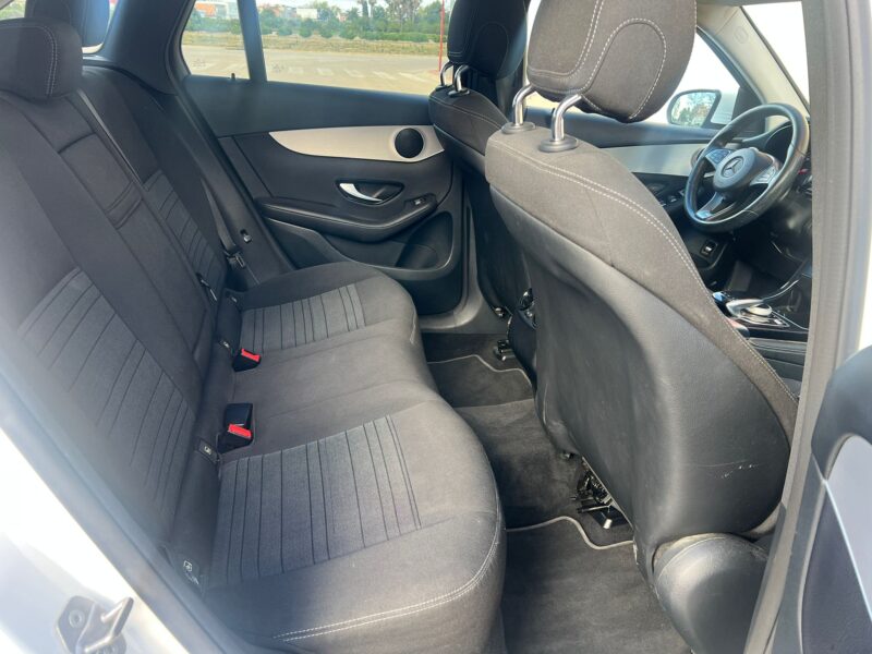 MERCEDES CLASE GLC 220D 4 MATIC  AMG - Imagen 17