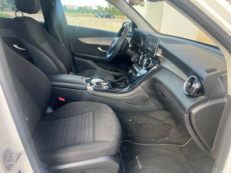 MERCEDES CLASE GLC 220D 4 MATIC  AMG - Imagen 18