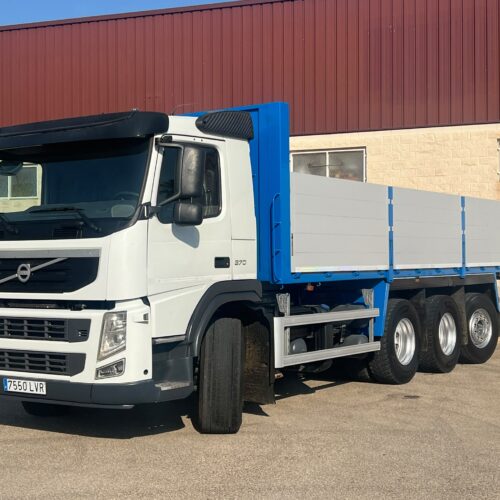 VOLVO FM11 BASCULANTE 8X4 ULTIMO EJE DIRECCIONAL