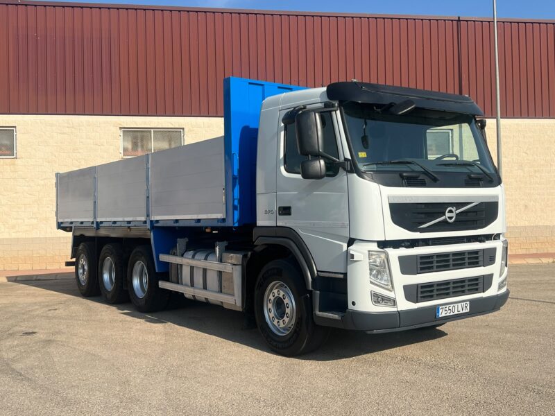 VOLVO FM11 BASCULANTE 8X4 ULTIMO EJE DIRECCIONAL - Imagen 9