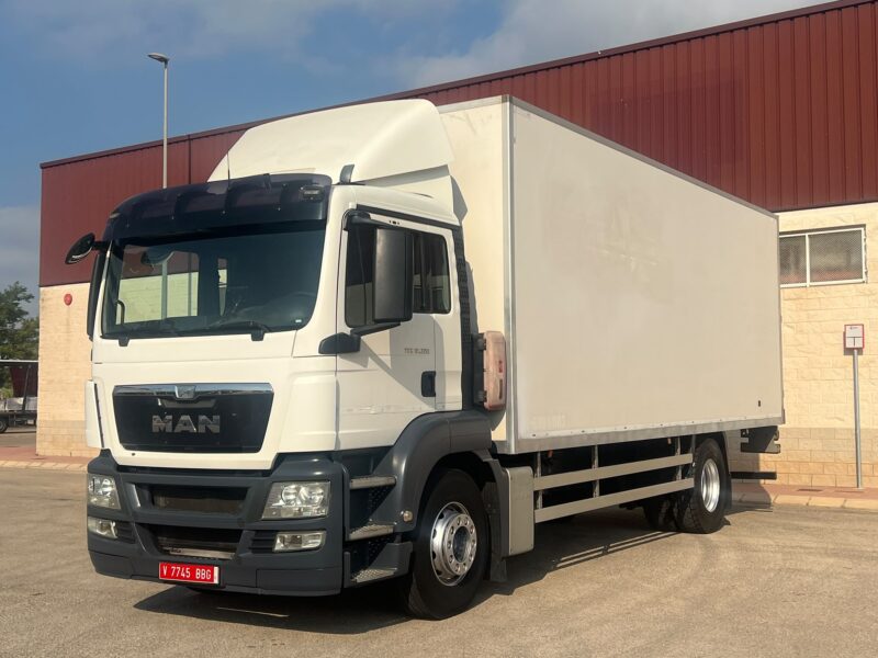 MAN TGS 18.320 CAJA CERRADA PAQUETERA - Imagen 6