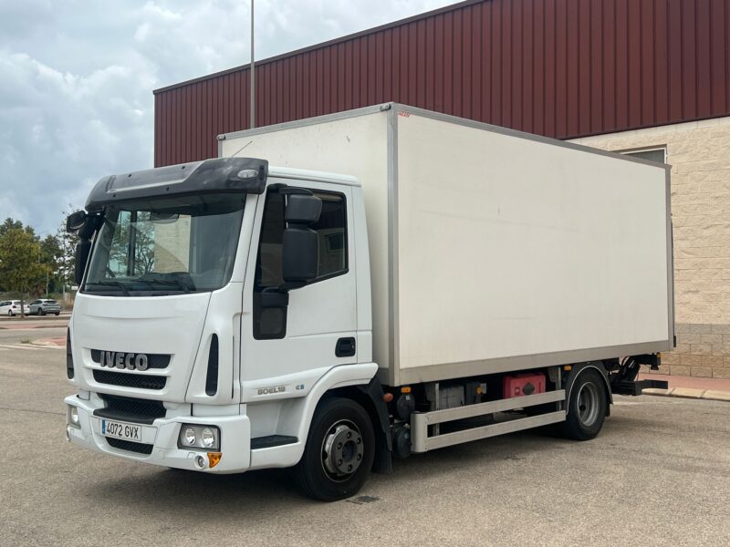 CAMIÓN RÍGIDO 4x2 IVECO EUROCARGO 80EL18 PUERTA ELEVADORA - Imagen 6