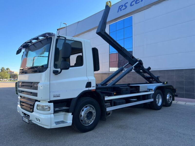 DAF CF75 360 GANCHO PORTACONTENEDORES MULTILIF - Imagen 12