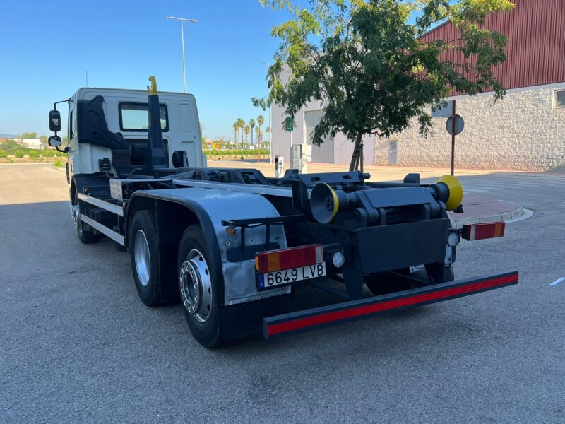 DAF CF75 360 GANCHO PORTACONTENEDORES MULTILIF - Imagen 15