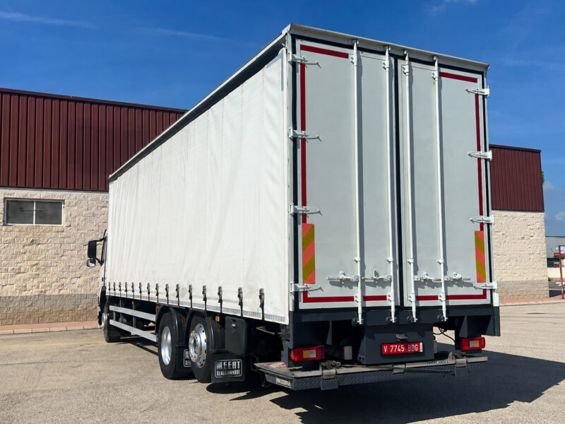 VOLVO FM300 CAJA TAULINER DE 9,20 LARGO CON PUERTA ELEVADORA - Imagen 2