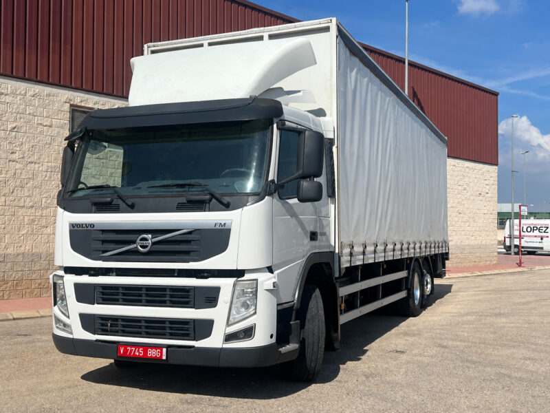 VOLVO FM300 CAJA TAULINER DE 9,20 LARGO CON PUERTA ELEVADORA - Imagen 6