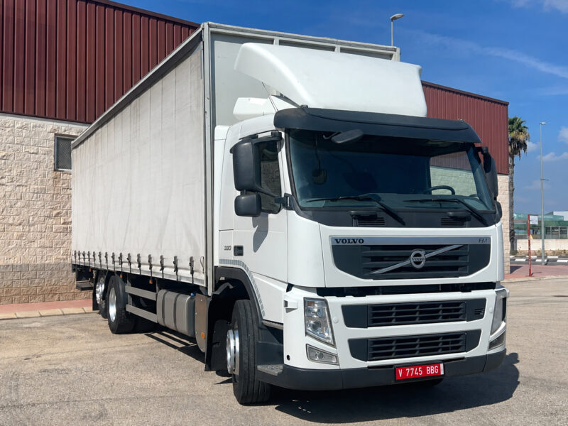 VOLVO FM300 CAJA TAULINER DE 9,20 LARGO CON PUERTA ELEVADORA - Imagen 11