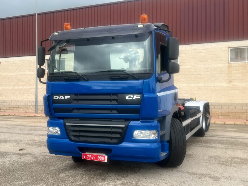 DAF CF85 GANCHO PORTACONTENEDORES 3º EJE DIRECCIONAL - Imagen 2