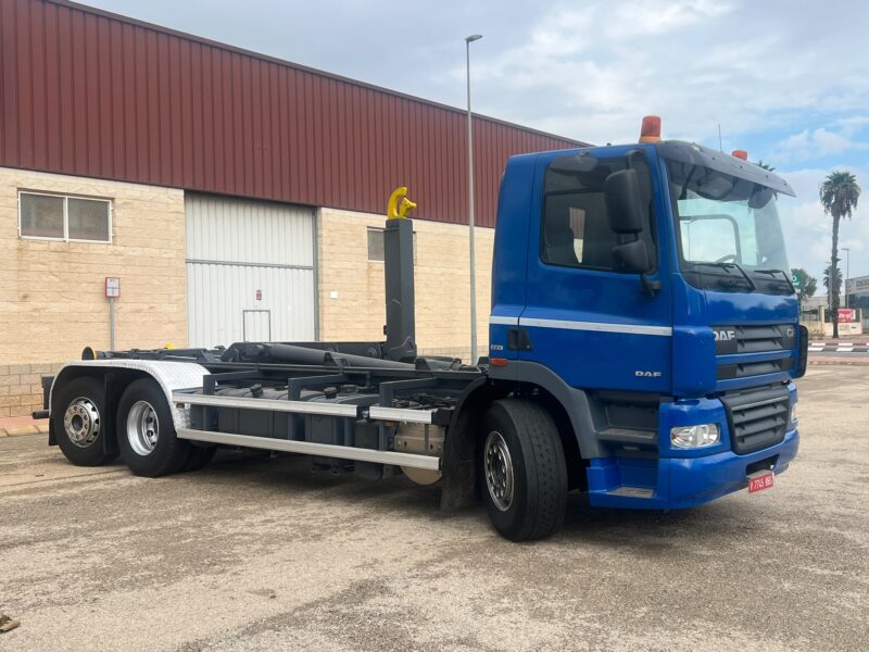 DAF CF85 GANCHO PORTACONTENEDORES 3º EJE DIRECCIONAL - Imagen 9