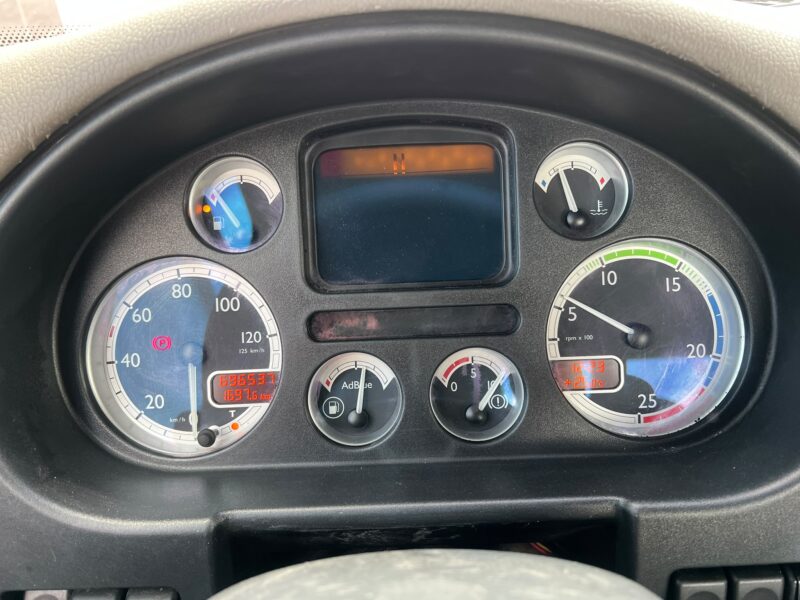 DAF CF85 GANCHO PORTACONTENEDORES 3º EJE DIRECCIONAL - Imagen 28