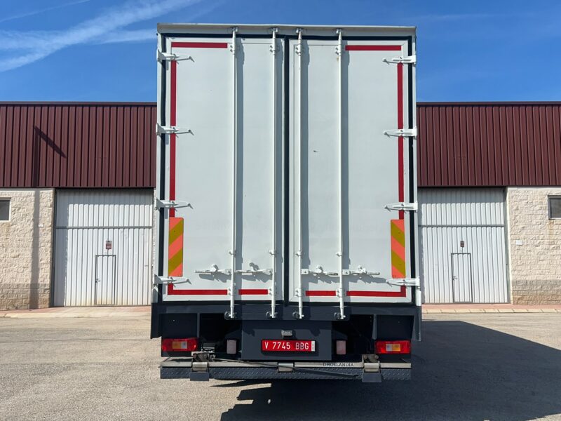 VOLVO FM300 CAJA TAULINER DE 9,20 LARGO CON PUERTA ELEVADORA - Imagen 14